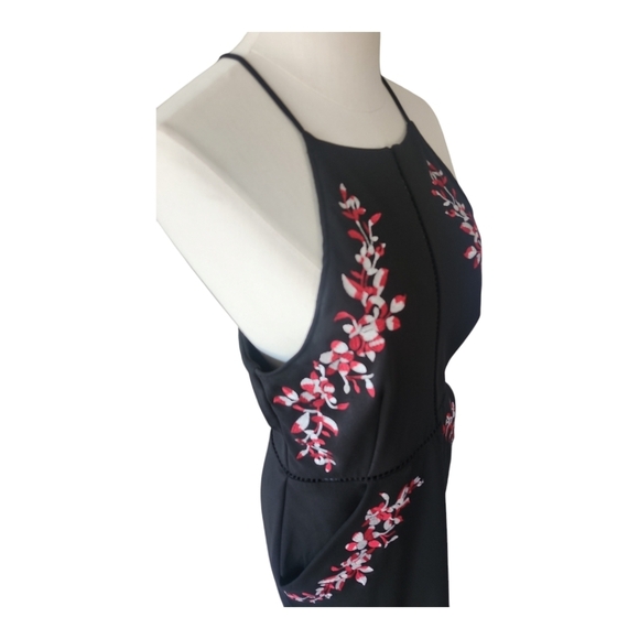 Bisou Bisou Embroidered Halter Dress – Black Red Floral, Size 10 - Picture 6 of 10